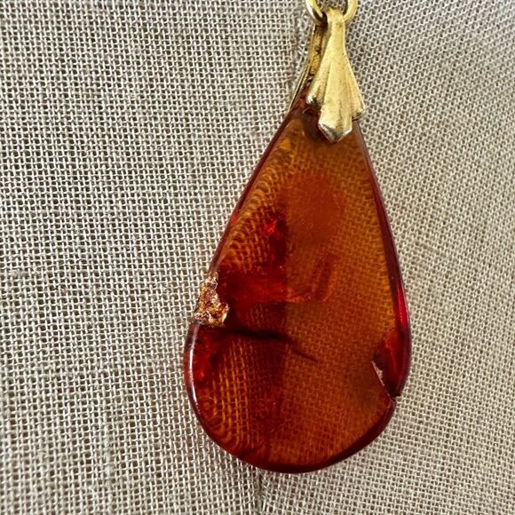 Vintage Genuine Amber Teardrop Pendant Necklace - Picture 4 of 10